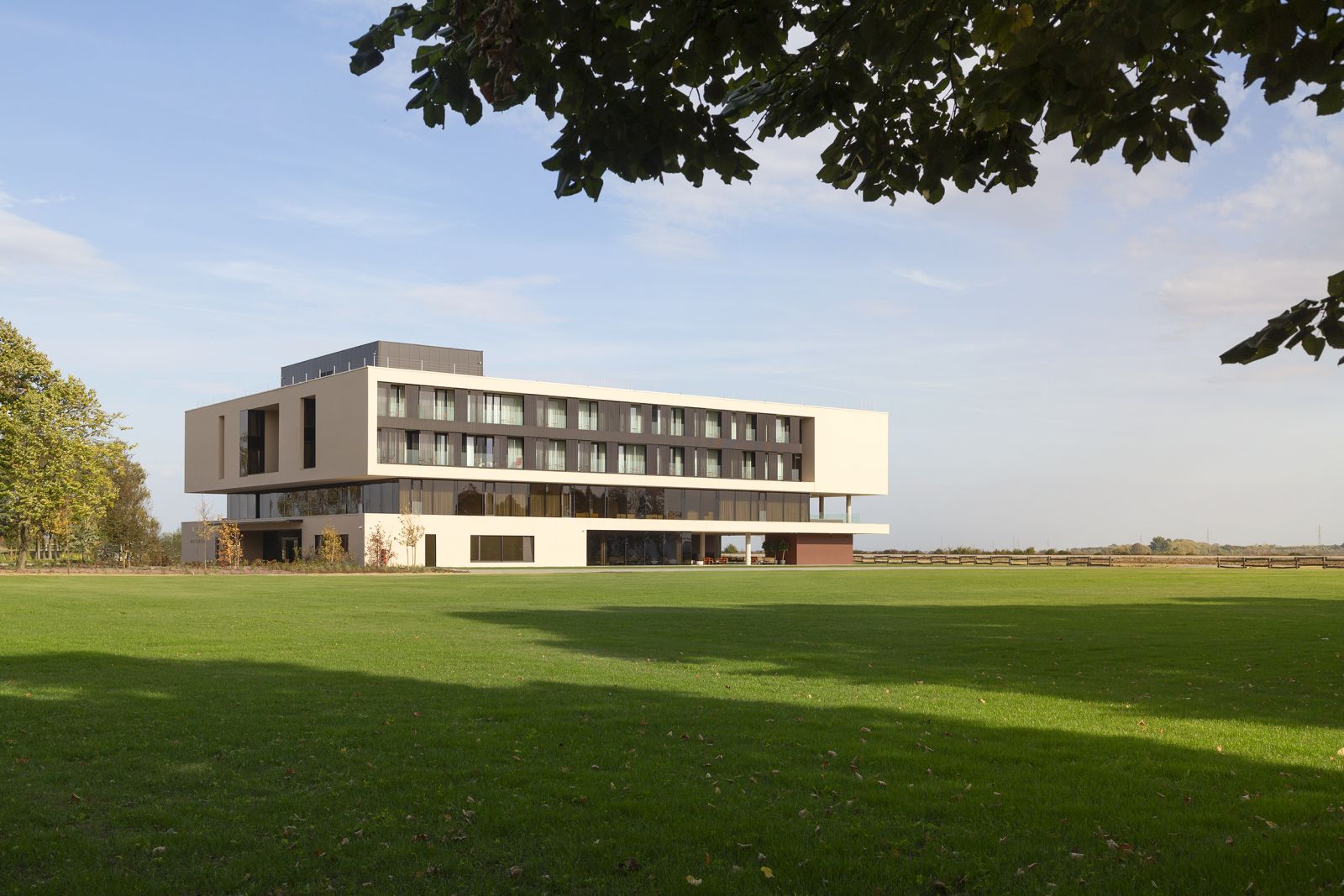 SIRRAH projekt, hotel Materra, Čepin