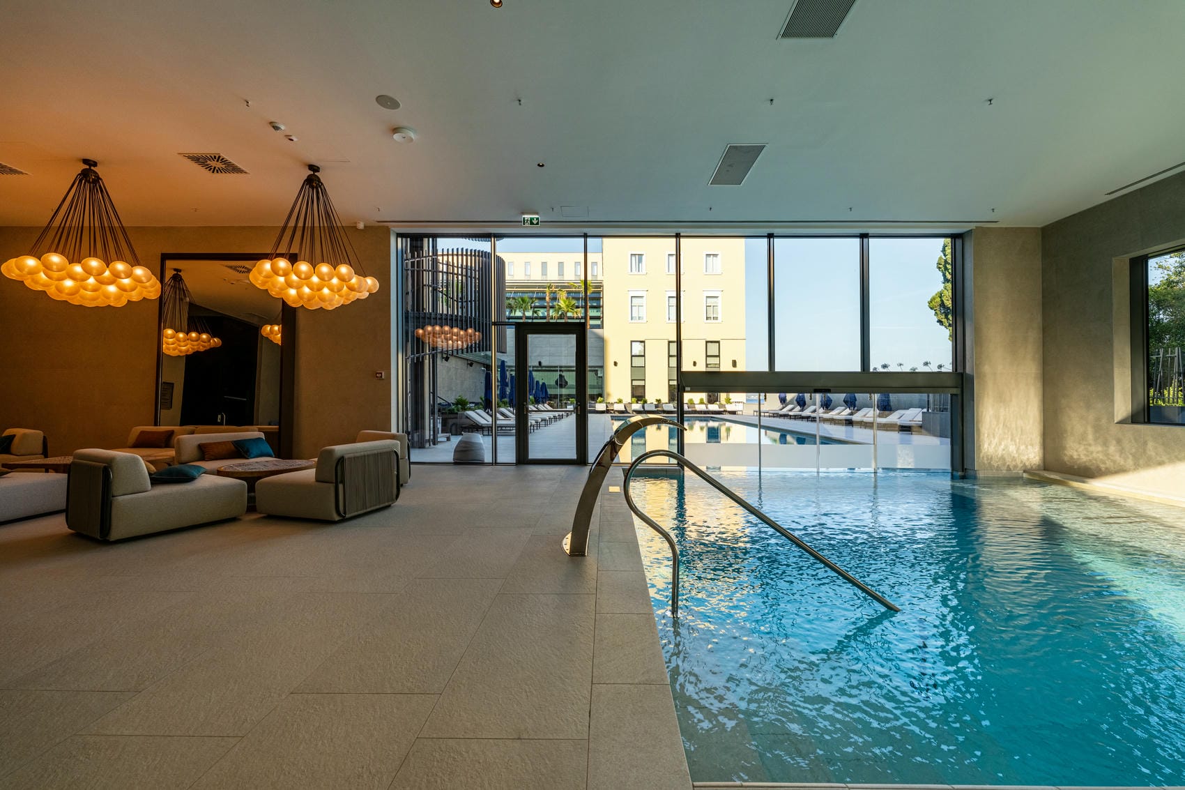 Hyatt Regency Zadar, WICSTYLE 75 evo vrata i WICTEC 50 fasada