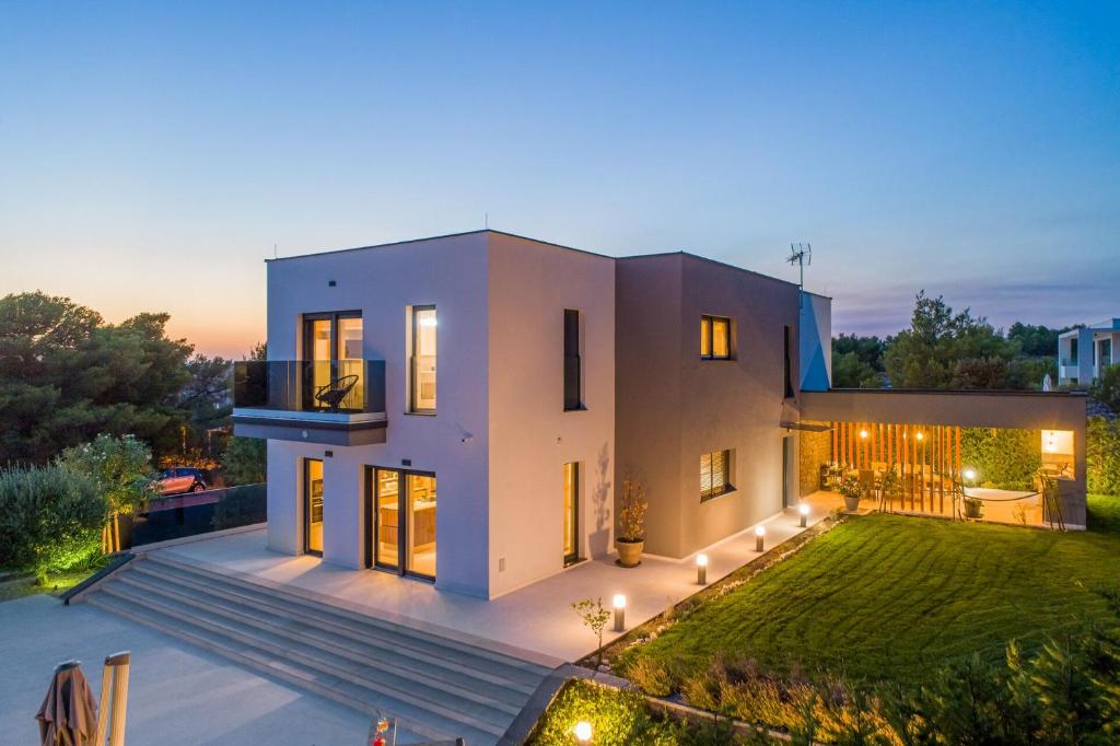 niskoenergetska montažna kuća Villa E&N, Šibenik