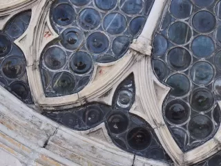 Povijest prozorskog stakla u arhitekturi