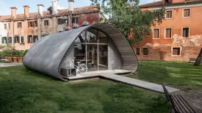 Essential Homes Research Project, prototip kuće izložen u Veneciji