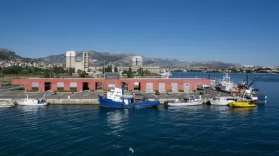 Ribarska luka Brižine, arhitekt Dinko Peračić