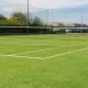 Teniski teren unutar poslovne zgrade tvrtke Enison